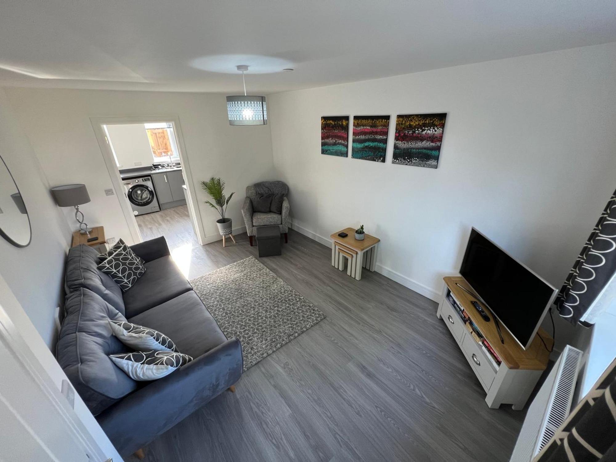 Modern, Two Double Bedroom House With Free Parking Chepstow Exterior foto